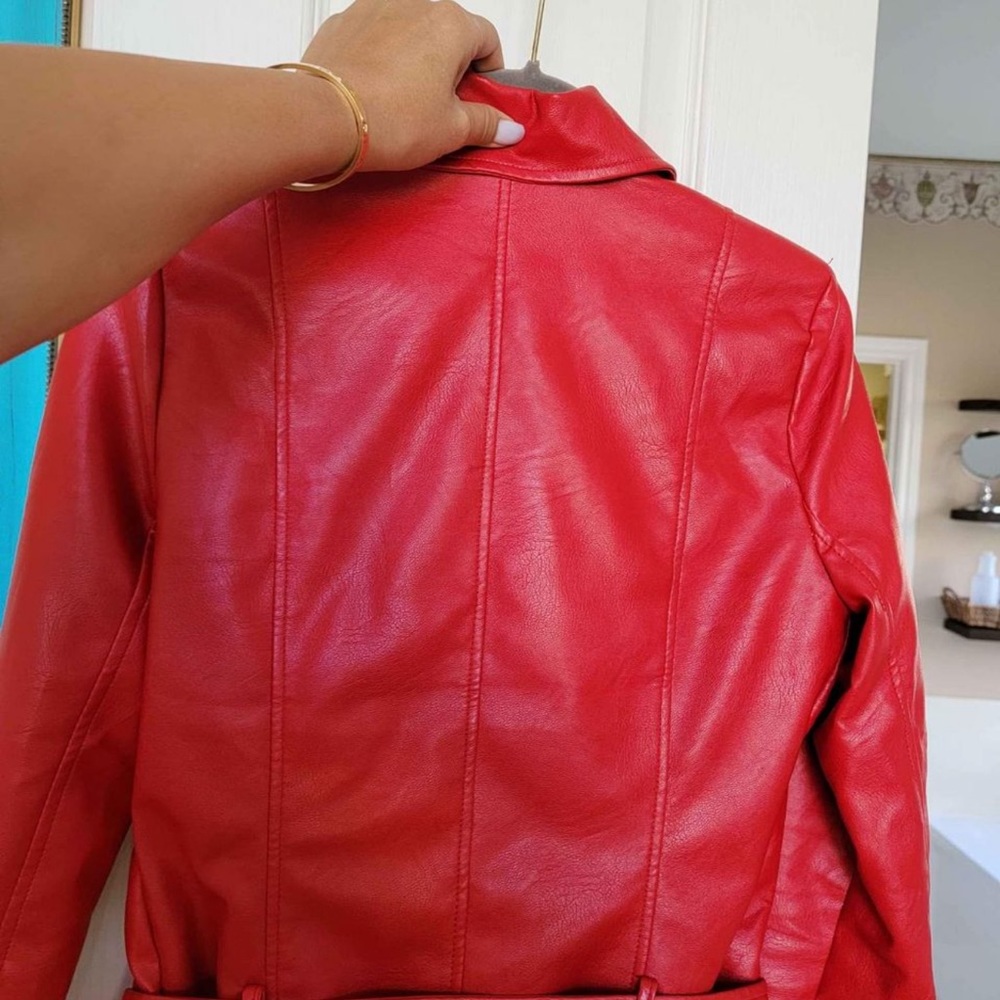 Red leather jacket - Picture 2 of 4